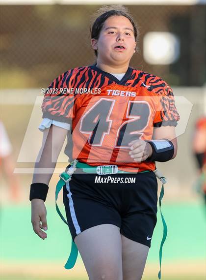 Thumbnail 2 in Lincoln vs Eagle Rock photogallery.