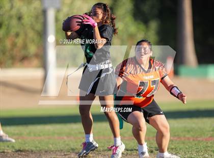 Thumbnail 2 in Lincoln vs Eagle Rock photogallery.