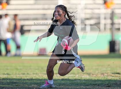 Thumbnail 3 in Lincoln vs Eagle Rock photogallery.
