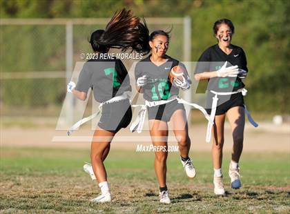 Thumbnail 2 in Lincoln vs Eagle Rock photogallery.