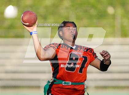 Thumbnail 3 in Lincoln vs Eagle Rock photogallery.