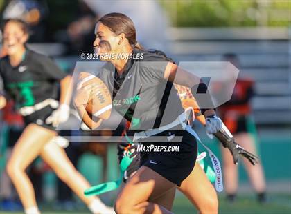 Thumbnail 3 in Lincoln vs Eagle Rock photogallery.