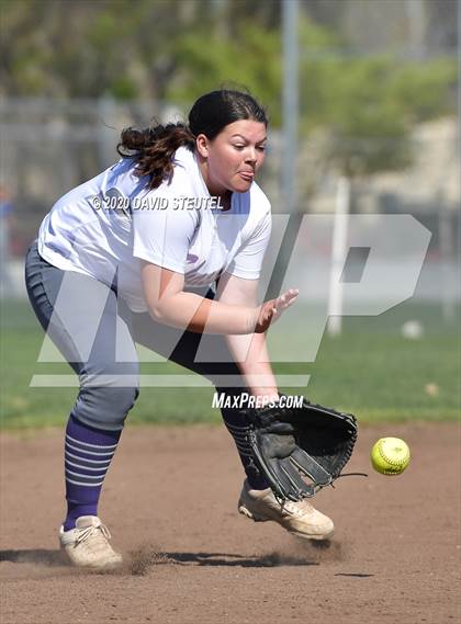 Thumbnail 2 in Shasta vs. Las Plumas (Pleasant Valley Tournament) photogallery.