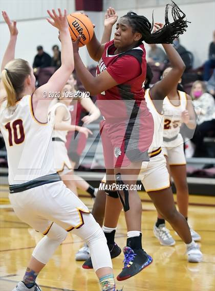 Thumbnail 1 in East Limestone vs. Madison Academy photogallery.