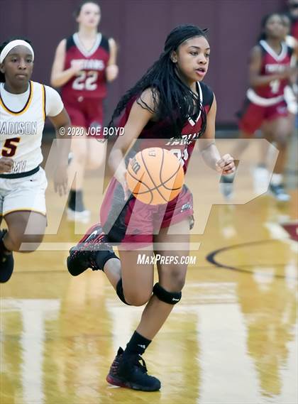 Thumbnail 2 in East Limestone vs. Madison Academy photogallery.