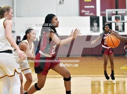 Thumbnail 2 in East Limestone vs. Madison Academy photogallery.