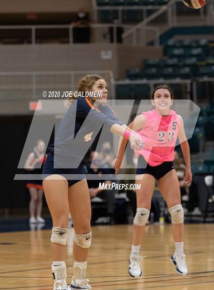 Thumbnail 3 in Seven Lakes vs Reagan [Ronald] (UIL 6A State Semifinals) photogallery.