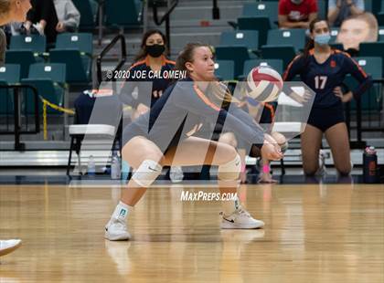 Thumbnail 3 in Seven Lakes vs Reagan [Ronald] (UIL 6A State Semifinals) photogallery.