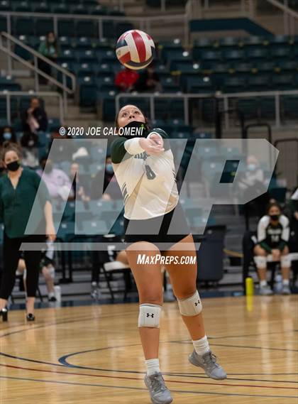 Thumbnail 1 in Seven Lakes vs Reagan [Ronald] (UIL 6A State Semifinals) photogallery.