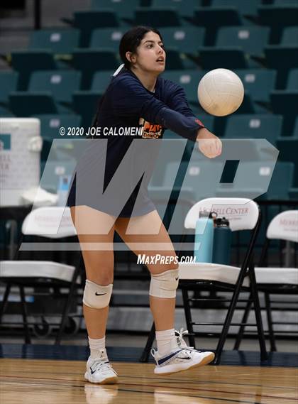Thumbnail 3 in Seven Lakes vs Reagan [Ronald] (UIL 6A State Semifinals) photogallery.