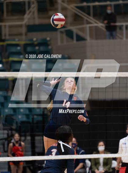 Thumbnail 2 in Seven Lakes vs Reagan [Ronald] (UIL 6A State Semifinals) photogallery.