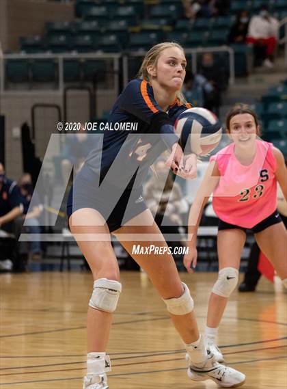 Thumbnail 2 in Seven Lakes vs Reagan [Ronald] (UIL 6A State Semifinals) photogallery.