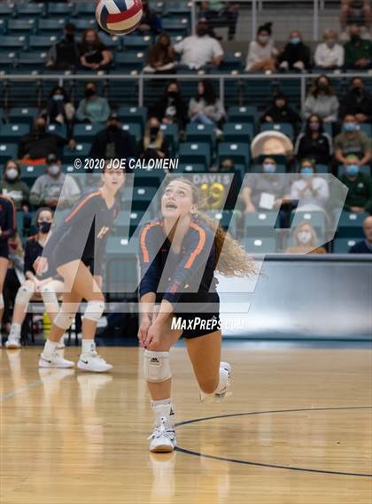Thumbnail 3 in Seven Lakes vs Reagan [Ronald] (UIL 6A State Semifinals) photogallery.