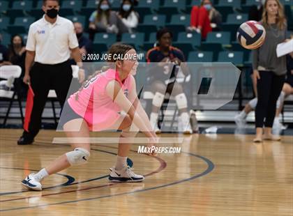 Thumbnail 2 in Seven Lakes vs Reagan [Ronald] (UIL 6A State Semifinals) photogallery.