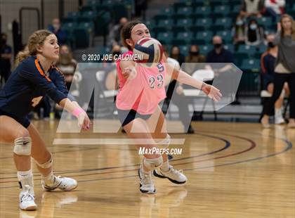 Thumbnail 1 in Seven Lakes vs Reagan [Ronald] (UIL 6A State Semifinals) photogallery.