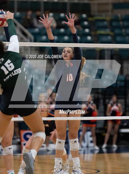Thumbnail 3 in Seven Lakes vs Reagan [Ronald] (UIL 6A State Semifinals) photogallery.