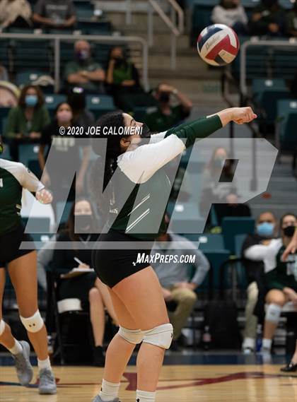 Thumbnail 1 in Seven Lakes vs Reagan [Ronald] (UIL 6A State Semifinals) photogallery.