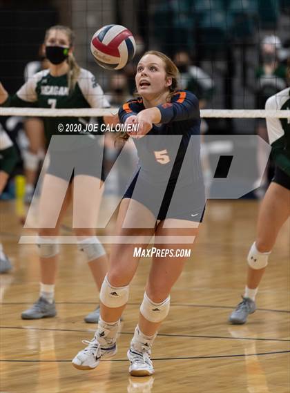 Thumbnail 3 in Seven Lakes vs Reagan [Ronald] (UIL 6A State Semifinals) photogallery.