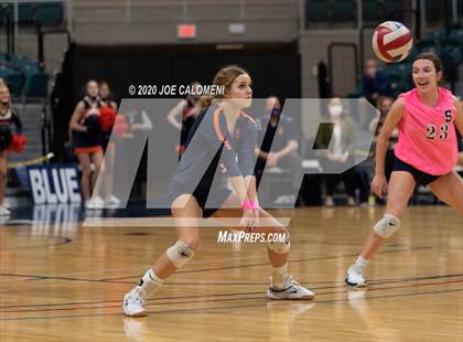 Thumbnail 3 in Seven Lakes vs Reagan [Ronald] (UIL 6A State Semifinals) photogallery.