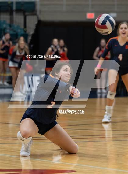 Thumbnail 2 in Seven Lakes vs Reagan [Ronald] (UIL 6A State Semifinals) photogallery.