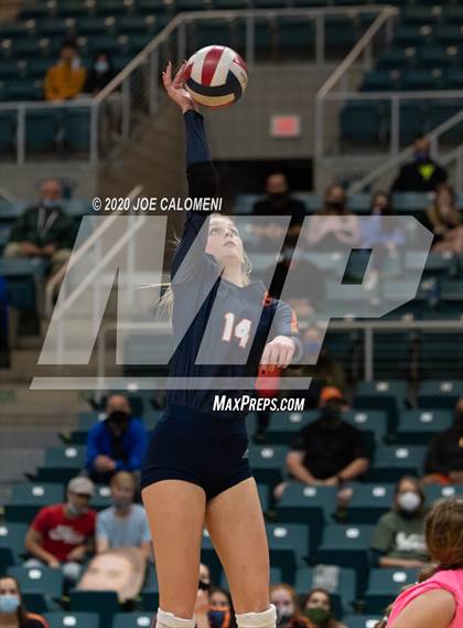 Thumbnail 2 in Seven Lakes vs Reagan [Ronald] (UIL 6A State Semifinals) photogallery.