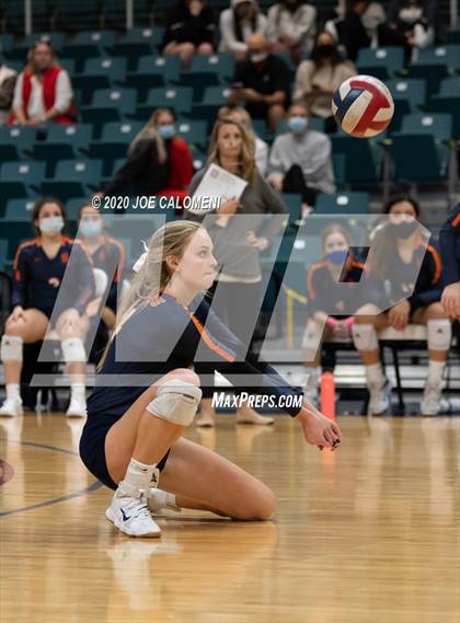 Thumbnail 1 in Seven Lakes vs Reagan [Ronald] (UIL 6A State Semifinals) photogallery.