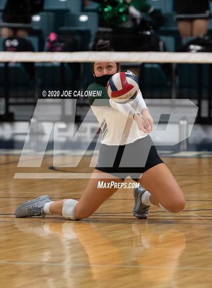 Thumbnail 2 in Seven Lakes vs Reagan [Ronald] (UIL 6A State Semifinals) photogallery.