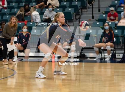 Thumbnail 2 in Seven Lakes vs Reagan [Ronald] (UIL 6A State Semifinals) photogallery.