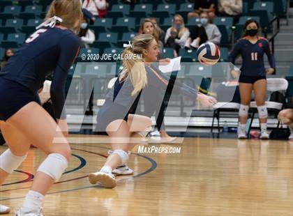 Thumbnail 3 in Seven Lakes vs Reagan [Ronald] (UIL 6A State Semifinals) photogallery.