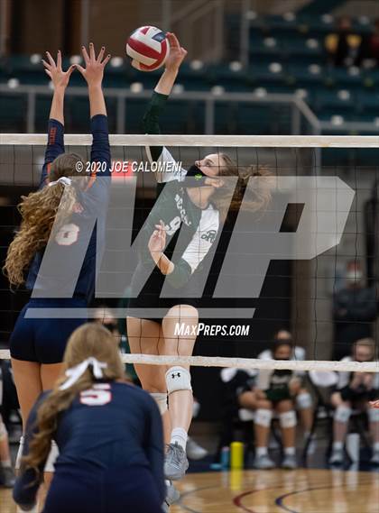 Thumbnail 2 in Seven Lakes vs Reagan [Ronald] (UIL 6A State Semifinals) photogallery.