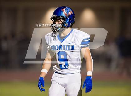 Thumbnail 1 in Frontier vs Bakersfield (CIF CS D2 Semifinal) photogallery.