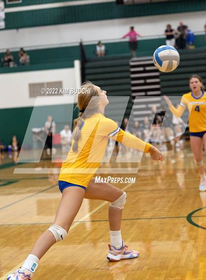 Thumbnail 3 in Imlay City vs. Utica Ford (Lake Orion Varsity Dragon Invite) photogallery.