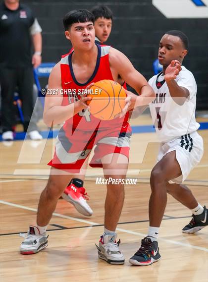 Thumbnail 3 in Independence vs. Maricopa (Panthers Hoops Classic) photogallery.
