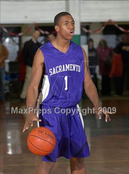Thumbnail 3 in Sacramento vs. Bishop Manogue (Gridley Invitational) photogallery.