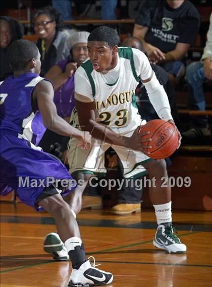 Thumbnail 2 in Sacramento vs. Bishop Manogue (Gridley Invitational) photogallery.