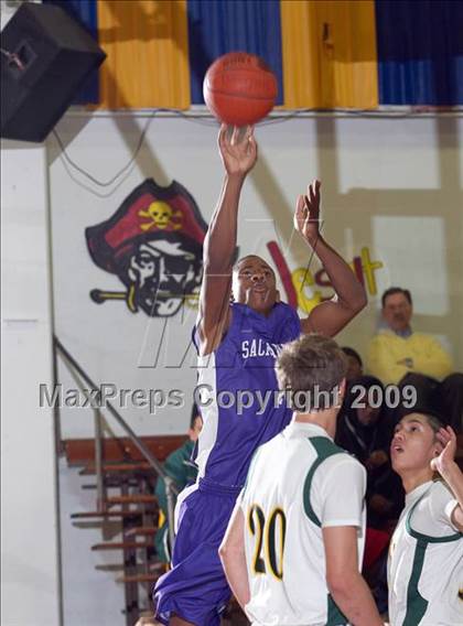 Thumbnail 3 in Sacramento vs. Bishop Manogue (Gridley Invitational) photogallery.