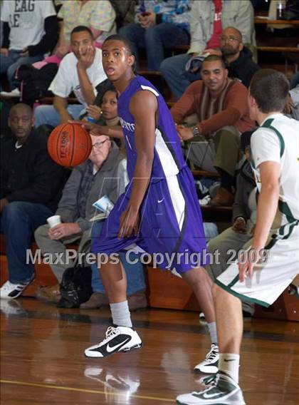 Thumbnail 1 in Sacramento vs. Bishop Manogue (Gridley Invitational) photogallery.