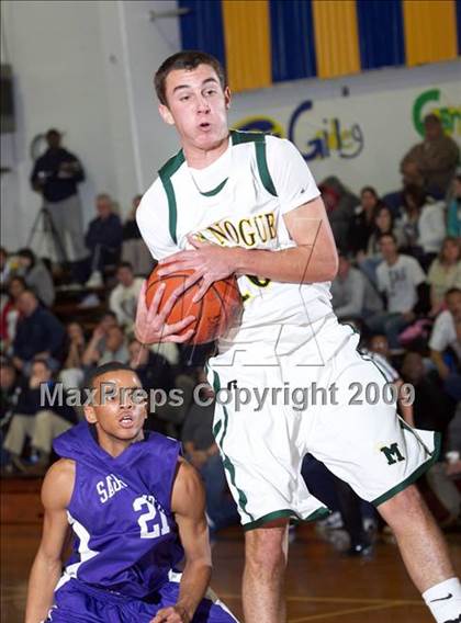 Thumbnail 2 in Sacramento vs. Bishop Manogue (Gridley Invitational) photogallery.