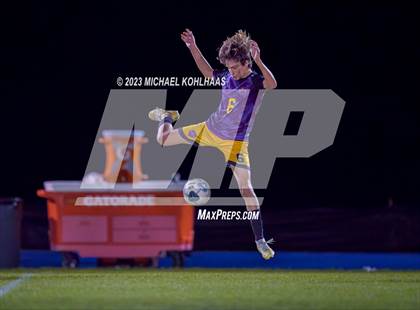 Thumbnail 1 in Oak Hall vs. Bell photogallery.