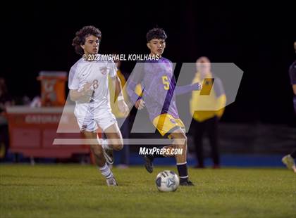 Thumbnail 1 in Oak Hall vs. Bell photogallery.
