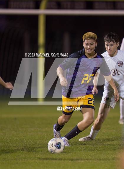 Thumbnail 3 in Oak Hall vs. Bell photogallery.