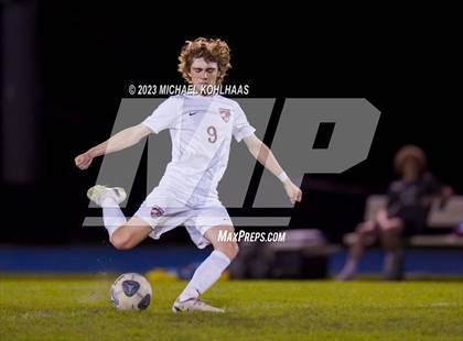 Thumbnail 1 in Oak Hall vs. Bell photogallery.
