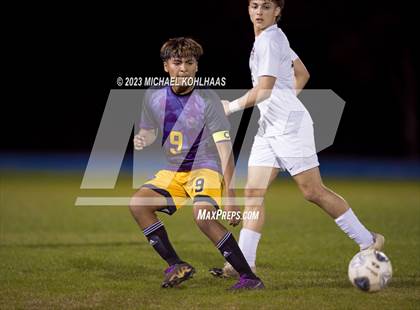 Thumbnail 1 in Oak Hall vs. Bell photogallery.