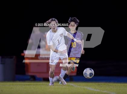 Thumbnail 2 in Oak Hall vs. Bell photogallery.