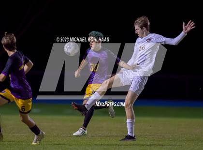 Thumbnail 3 in Oak Hall vs. Bell photogallery.