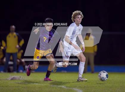 Thumbnail 1 in Oak Hall vs. Bell photogallery.