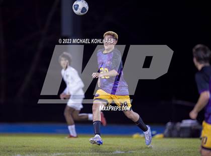 Thumbnail 3 in Oak Hall vs. Bell photogallery.