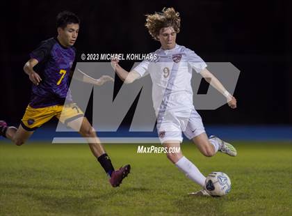 Thumbnail 3 in Oak Hall vs. Bell photogallery.