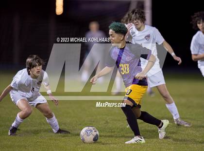 Thumbnail 2 in Oak Hall vs. Bell photogallery.
