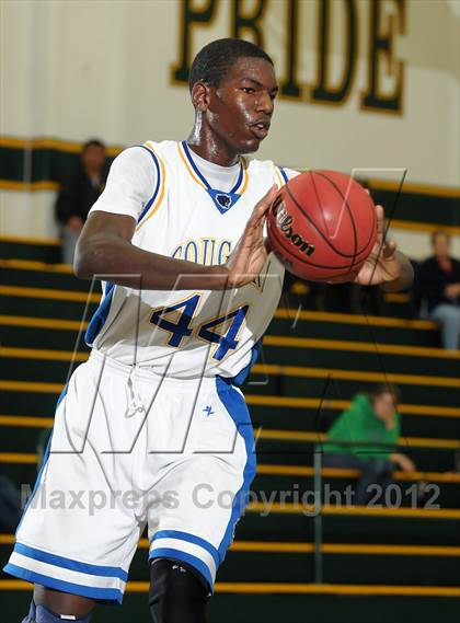 Thumbnail 1 in El Camino vs. Center (Jack Scott Tournament) photogallery.